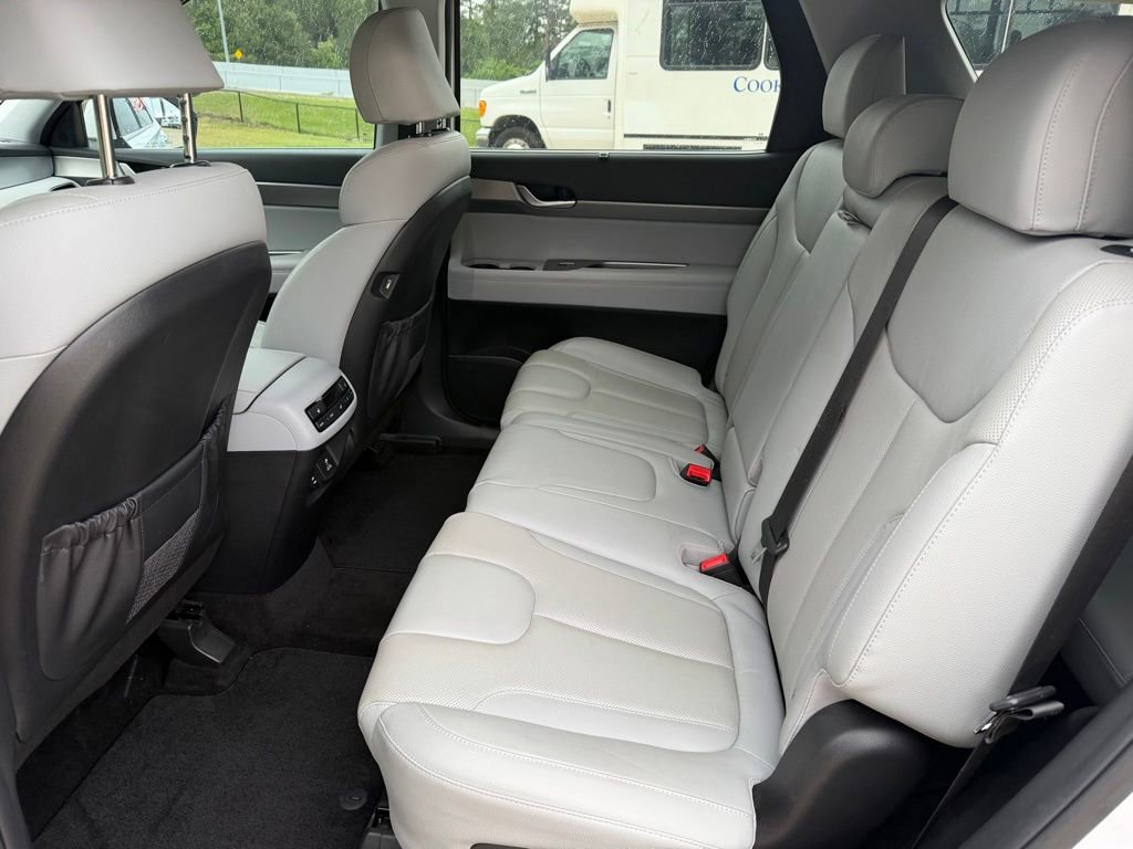 Used 2020 Hyundai Palisade SEL FWD image 12