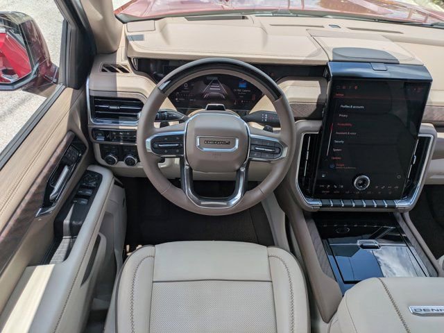 Used 2025 GMC Yukon Denali w/ Denali Reserve Package AWD/4WD image 16
