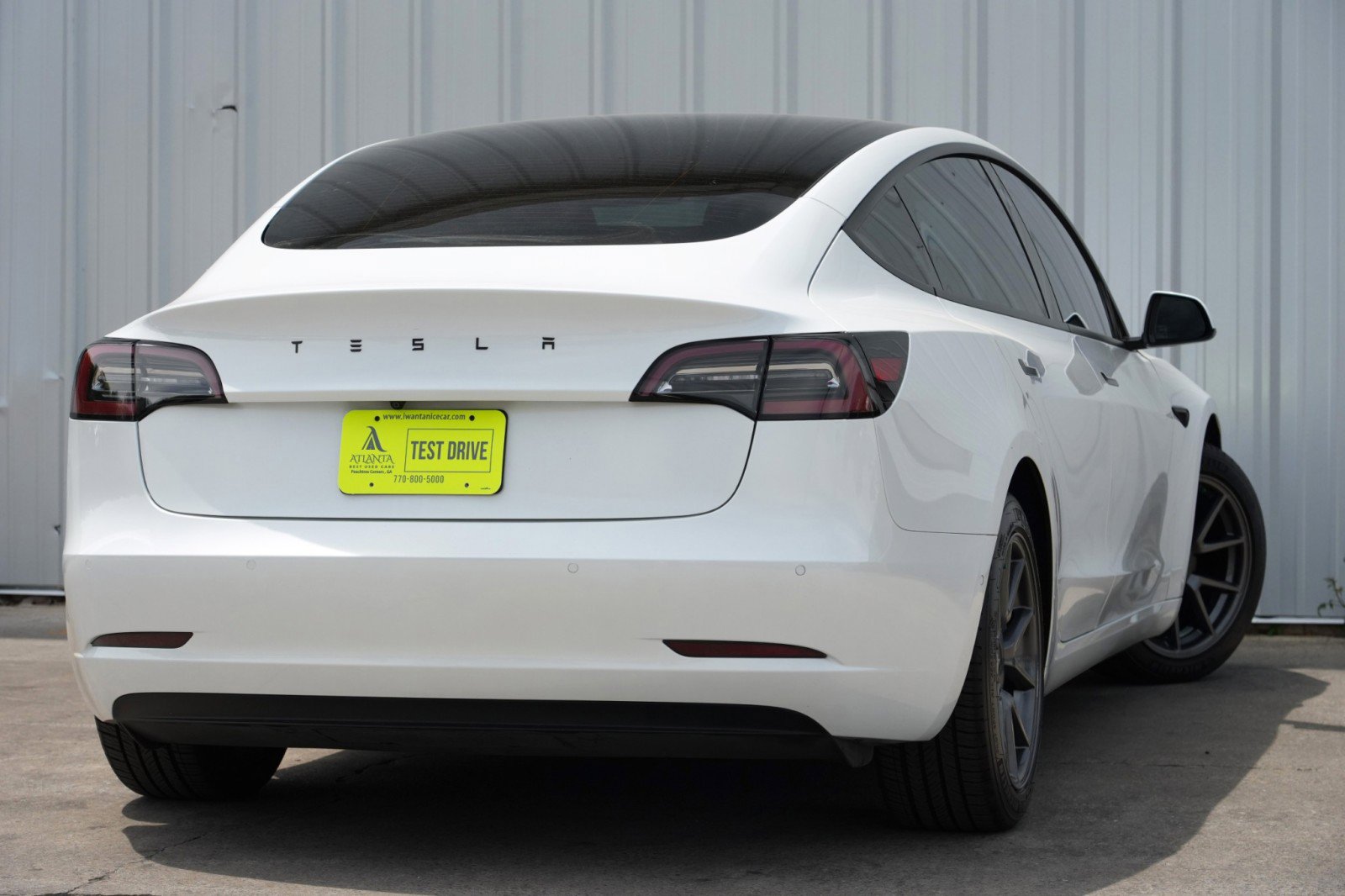 Used 2021 Tesla Model 3 Standard Range Plus image 4