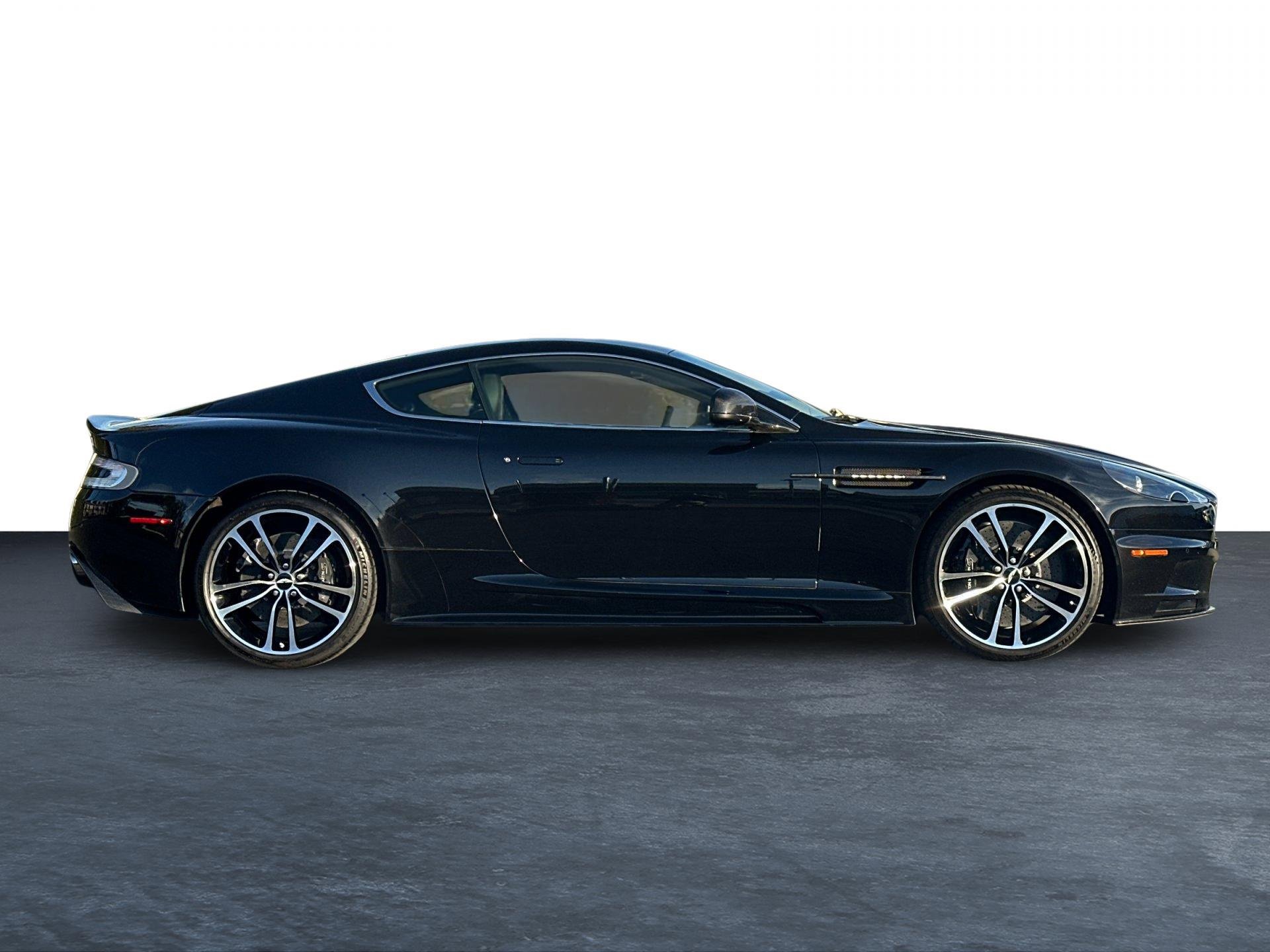 Used 2011 Aston Martin DBS Carbon Black image 28