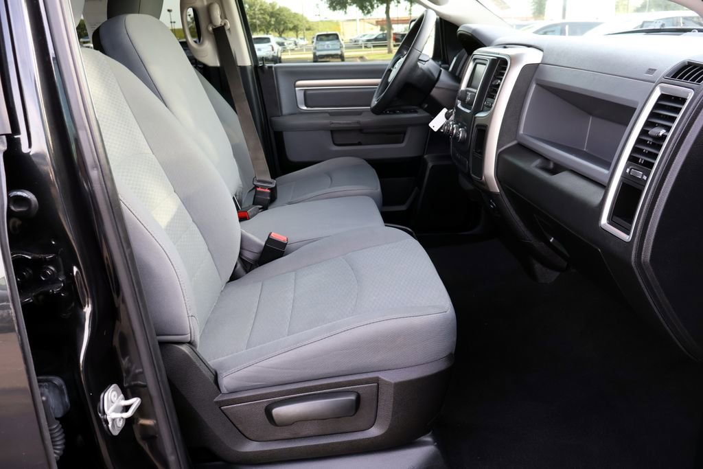 Used 2019 RAM 1500 Classic SLT AWD/4WD image 21