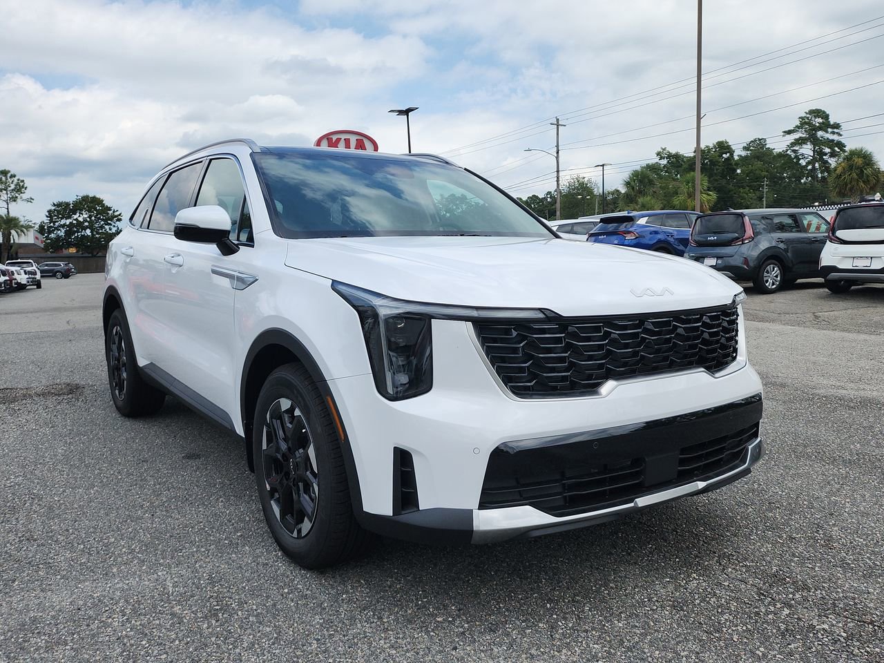 New 2025 Kia Sorento S w/ Panoramic Sunroof Package image 2