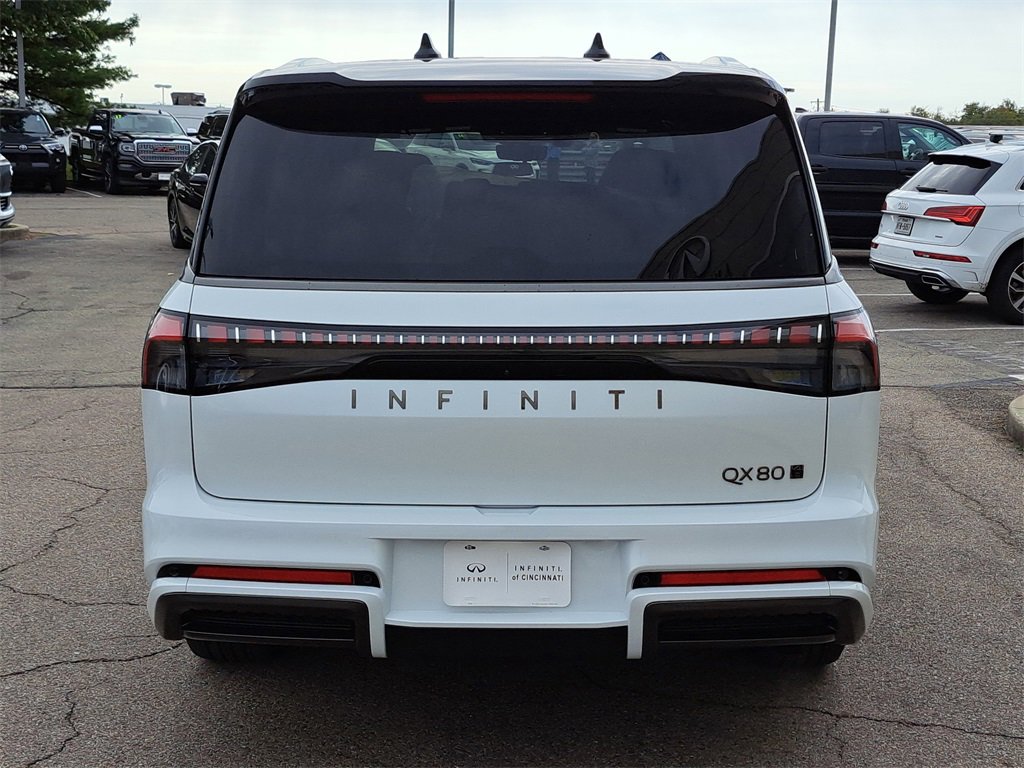 New 2026 INFINITI QX80 Autograph w/ Premium Cargo Package image 3