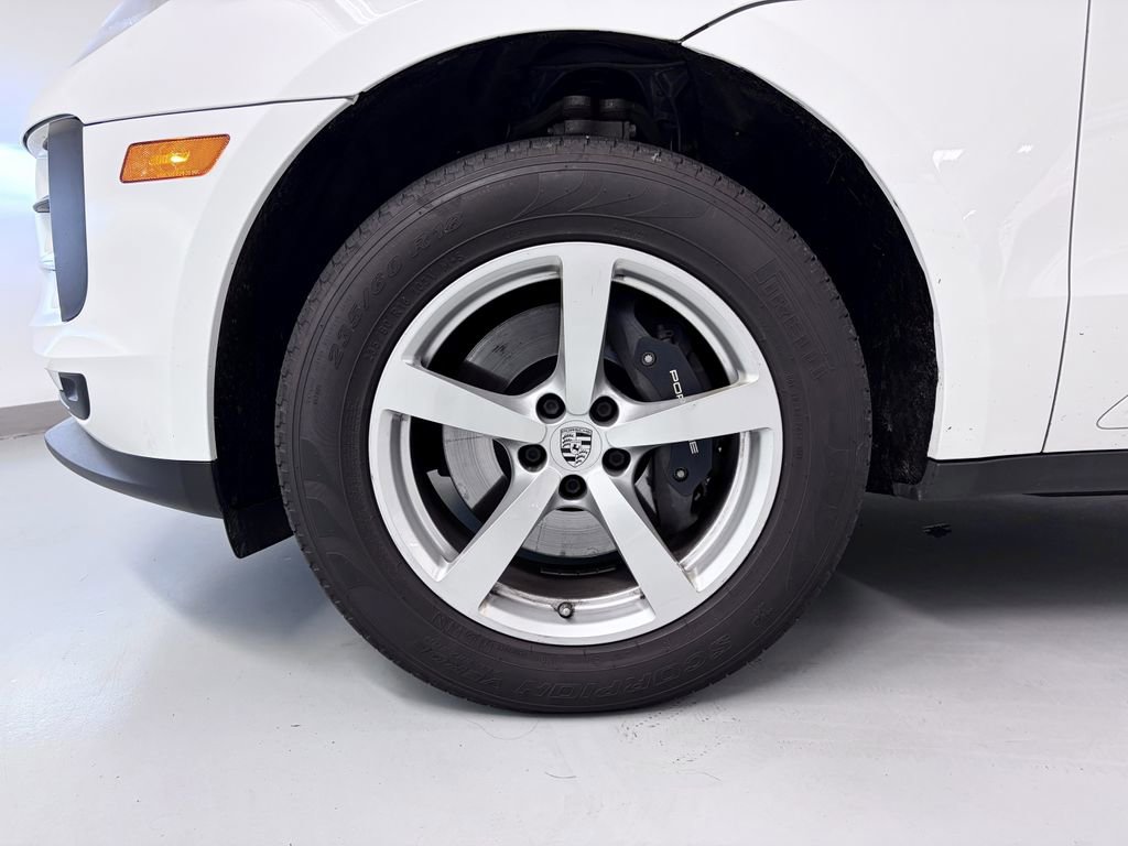 Used 2021 Porsche Macan AWD/4WD image 10