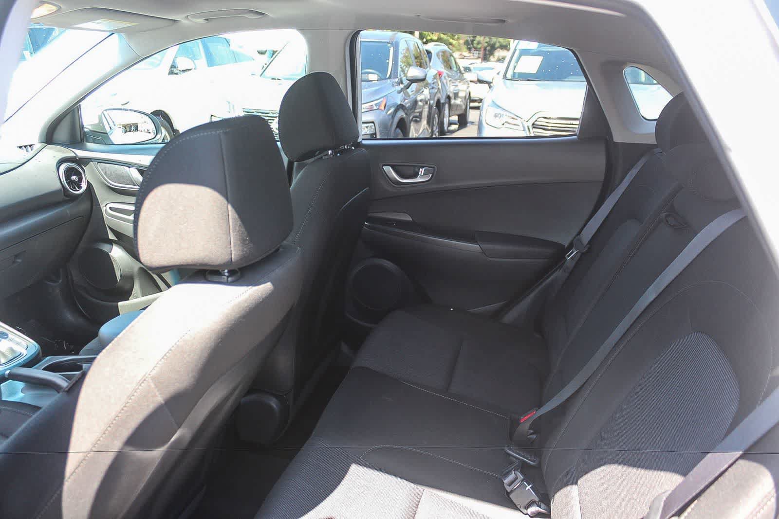 Certified 2023 Hyundai Kona SEL w/ Convenience Package FWD image 18
