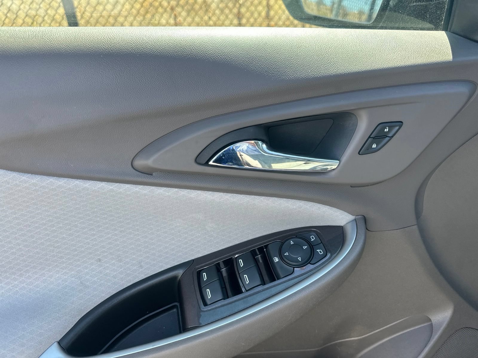 Used 2023 Chevrolet Malibu LS w/ Driver Confidence Package FWD image 5