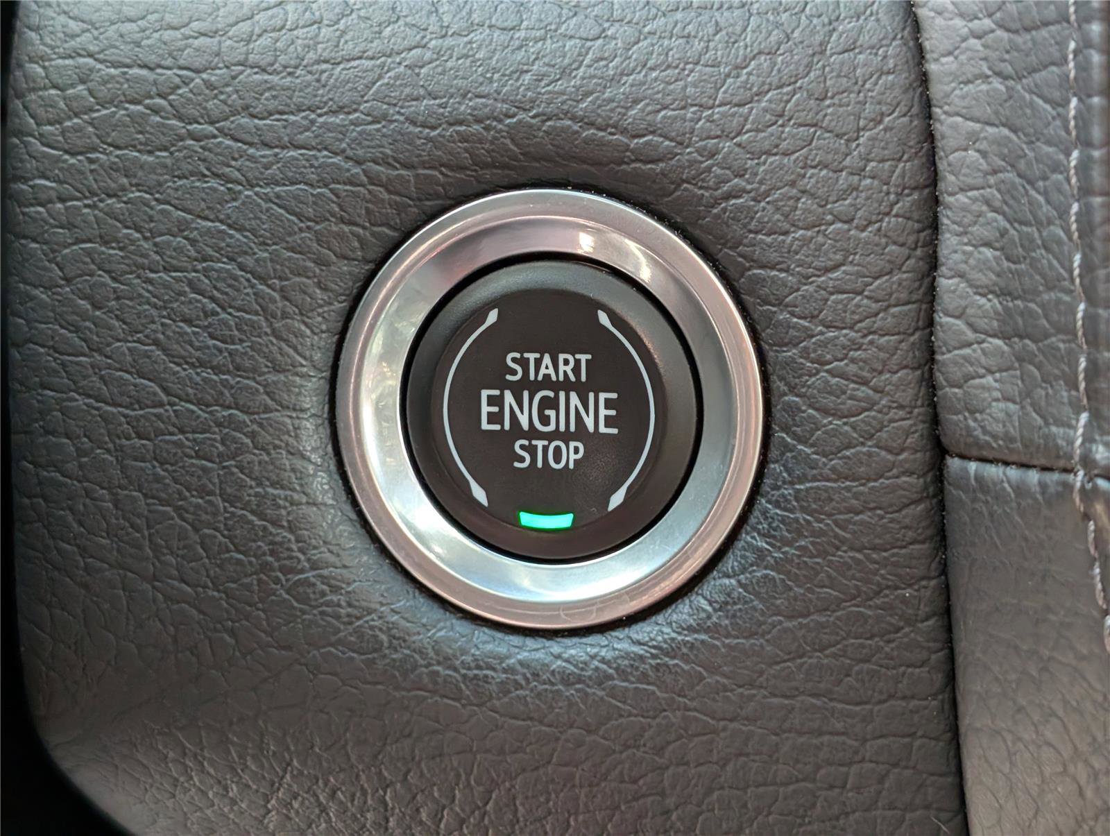 Certified 2023 GMC Yukon Denali image 30