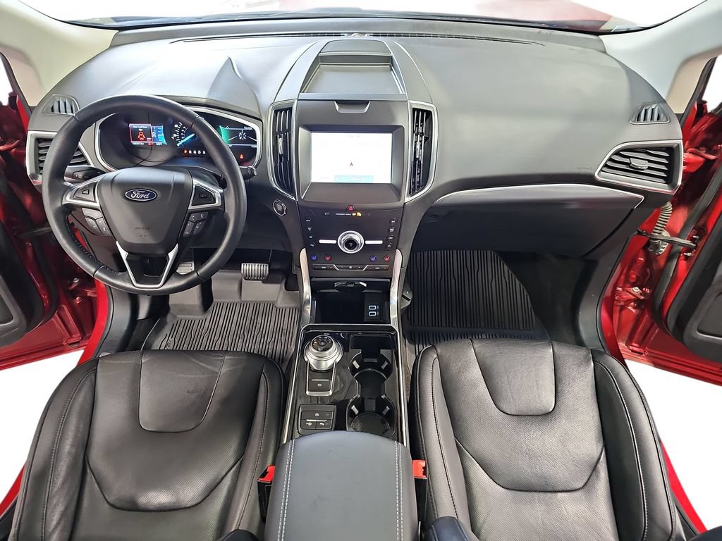 Used 2020 Ford Edge Titanium w/ Equipment Group 301A AWD/4WD image 9