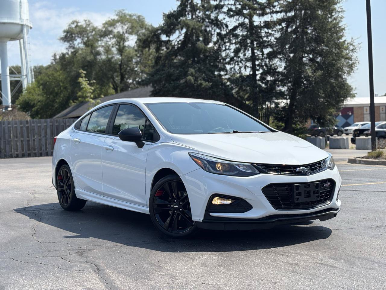 Used 2017 Chevrolet Cruze LT w/ Redline Edition FWD image 12