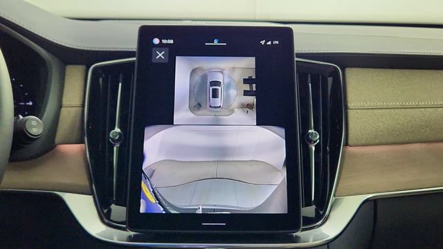 New 2026 Volvo XC90 T8 Plus w/ Protection Package Premier AWD/4WD image 19