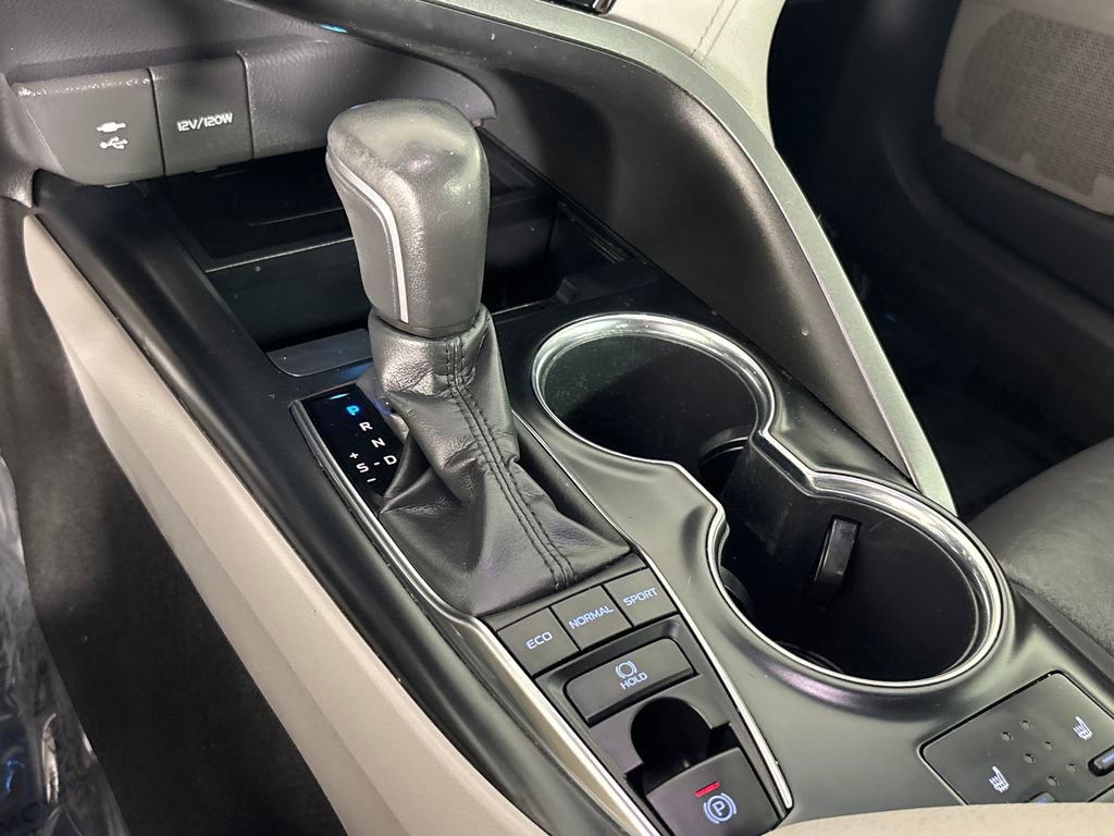 Used 2019 Toyota Camry XLE w/ Driver Assist Package FWD image 29