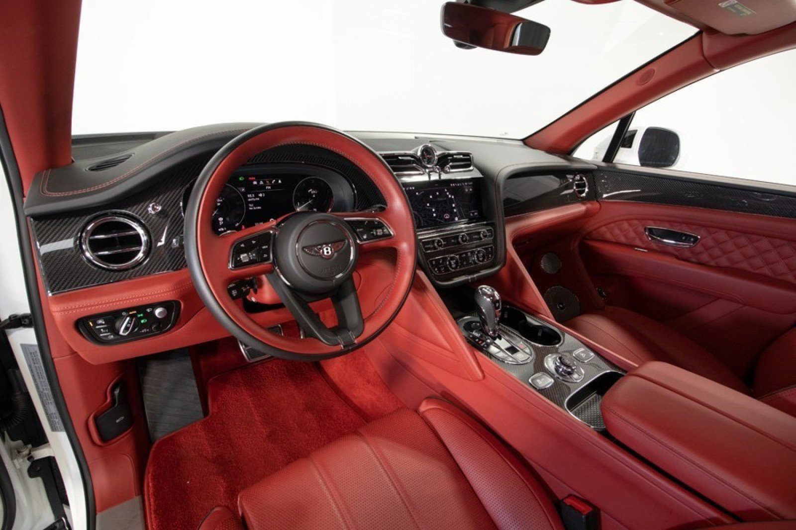 Used 2022 Bentley Bentayga image 5