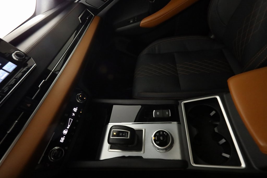 Used 2022 Mitsubishi Outlander SEL image 34