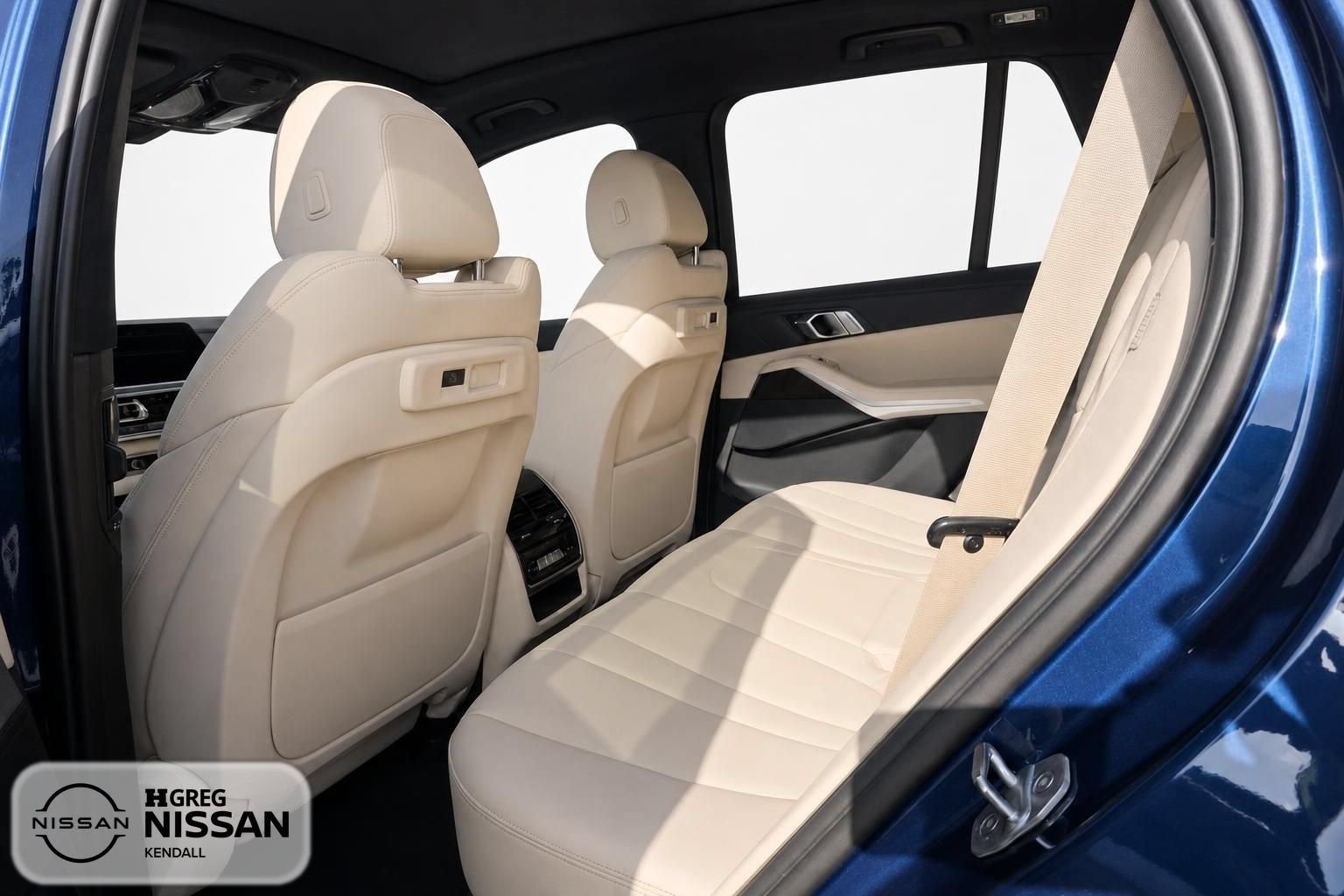 Used 2019 BMW X5 xDrive40i w/ Convenience Package AWD/4WD image 11