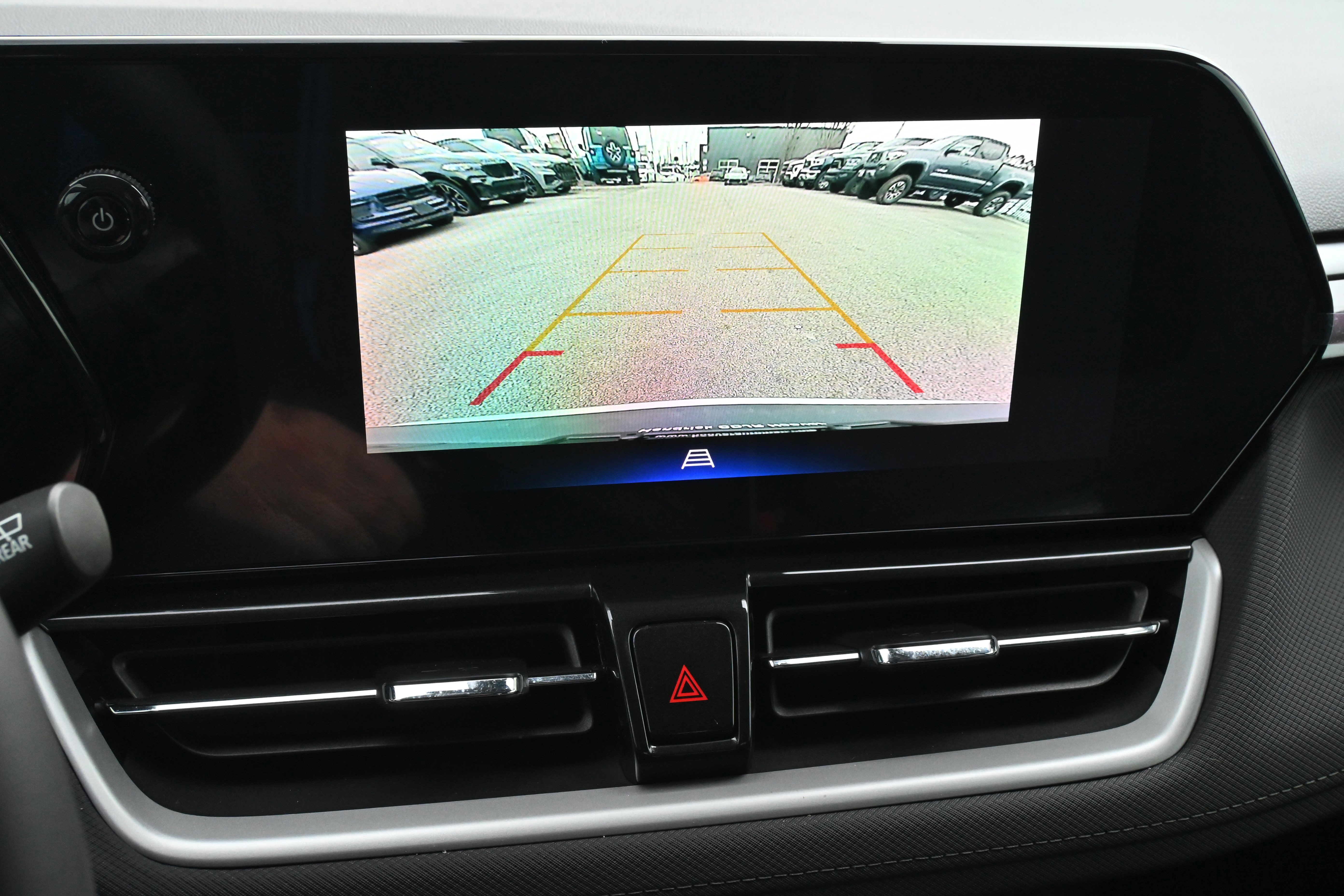 Used 2026 Chevrolet TrailBlazer LT w/ Convenience Package image 14