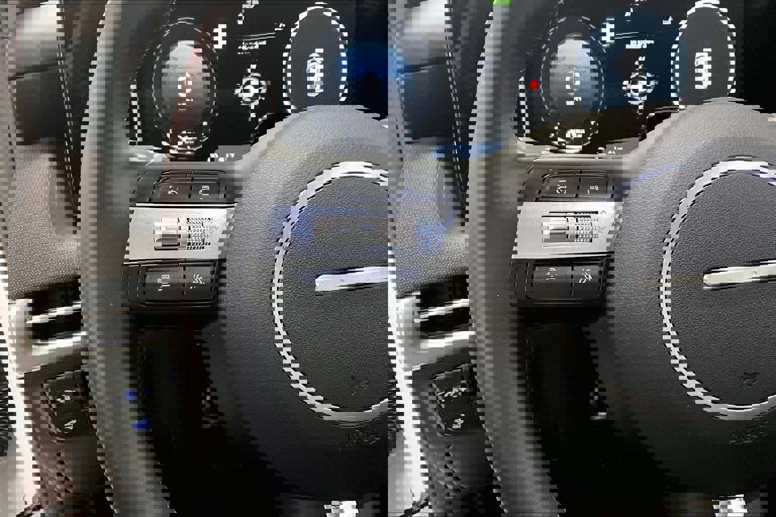 Used 2025 Hyundai Tucson Limited image 22