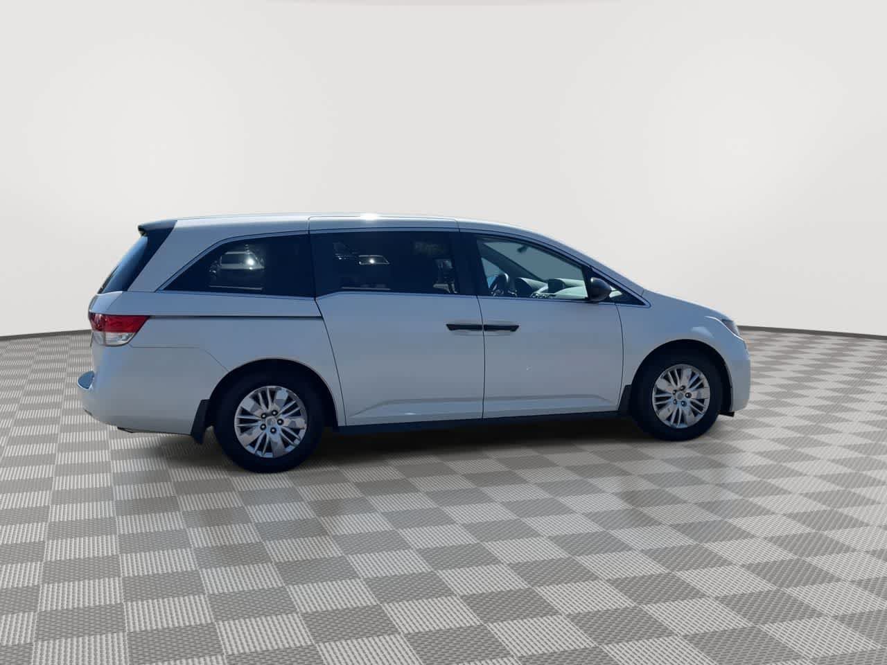 Used 2016 Honda Odyssey LX image 9