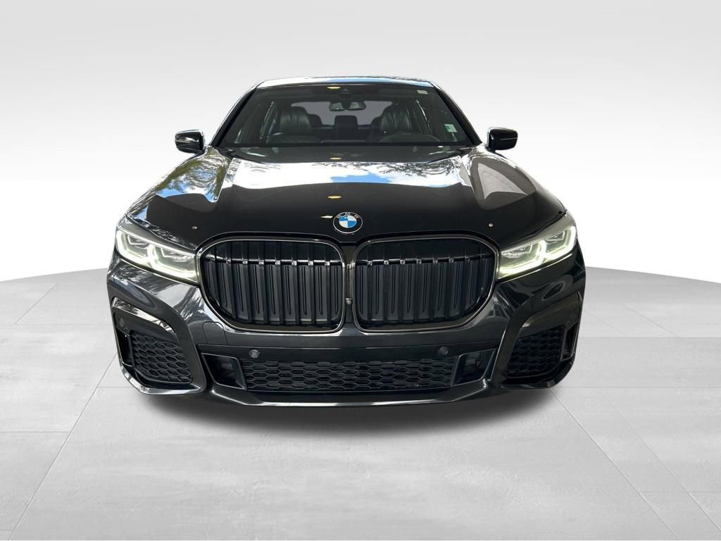 Used 2022 BMW 740i xDrive w/ M Sport Package image 13