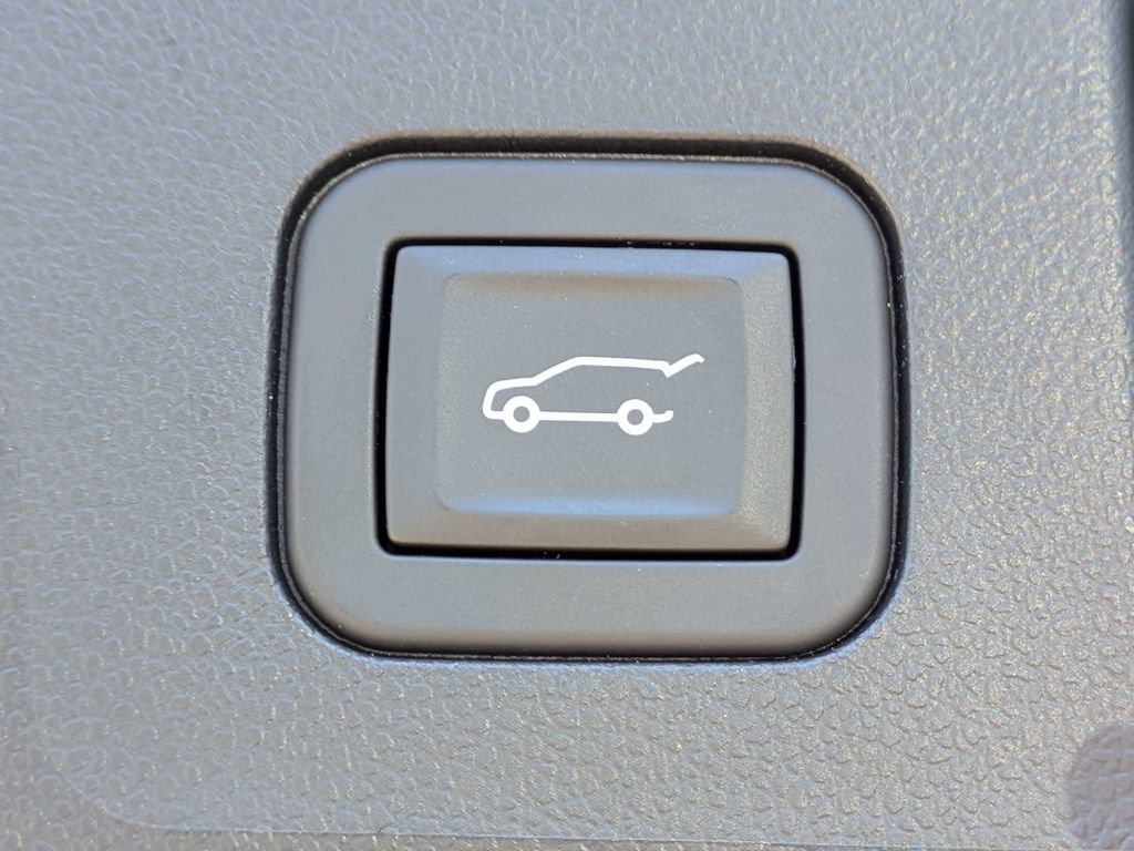 Used 2026 Chevrolet Equinox RS w/ Convenience Package III FWD image 14