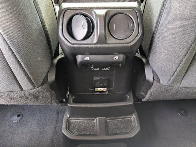 Used 2025 Jeep Wrangler Unlimited Sahara w/ Safety Group AWD/4WD image 14