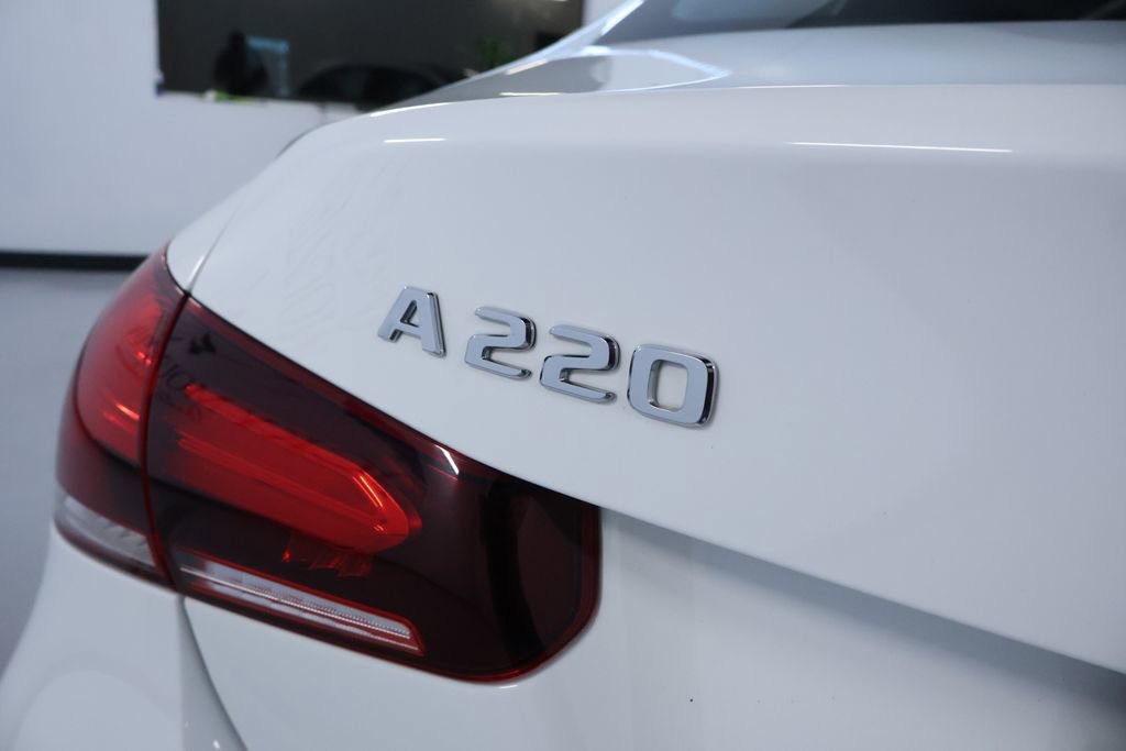 Used 2019 Mercedes-Benz A 220 4MATIC w/ Premium Package image 10