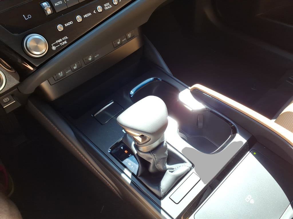 New 2025 Lexus ES 350 w/ Premium Package image 14