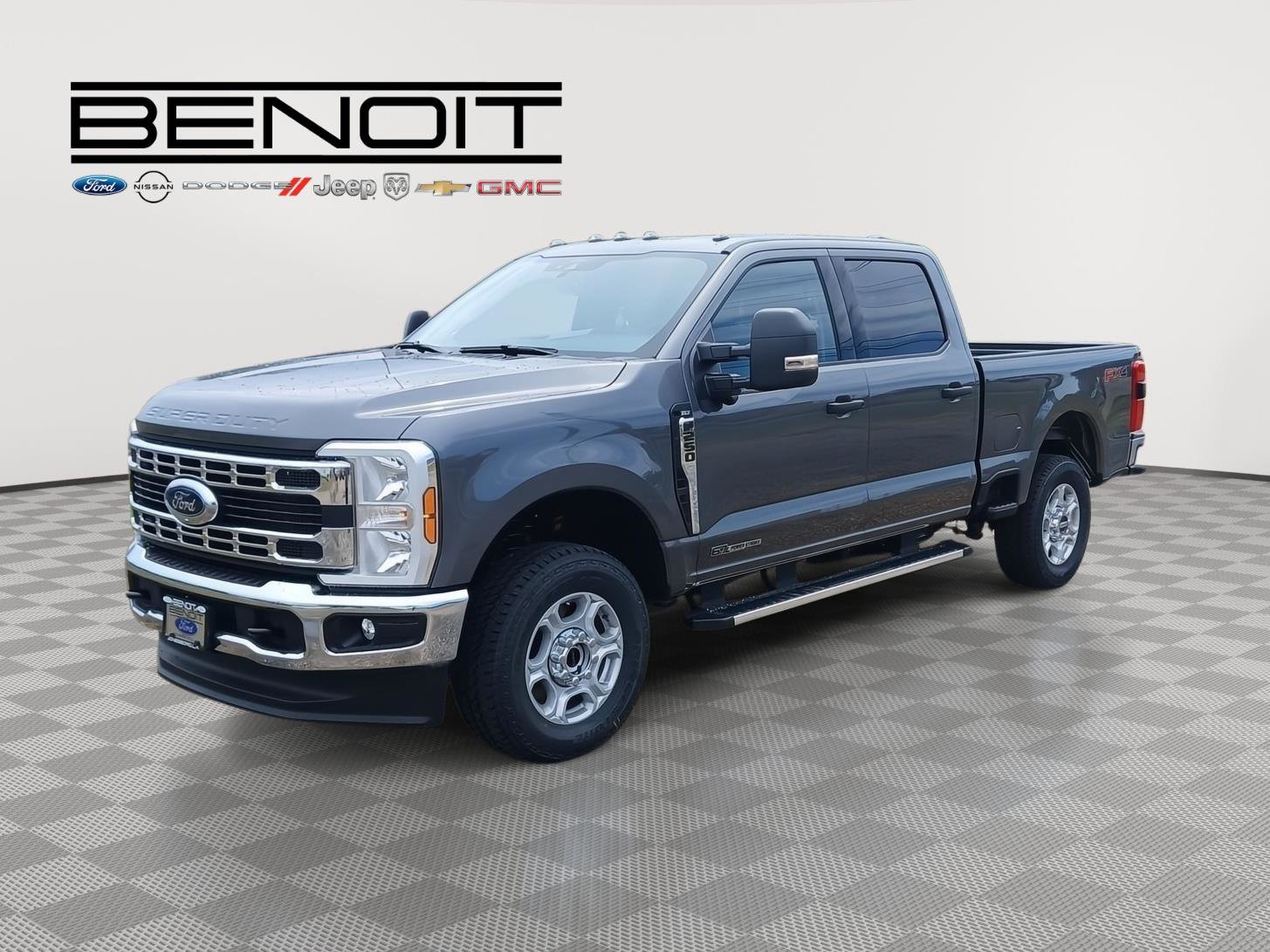 New 2025 Ford F250 XLT w/ 360-Degree Camera Package