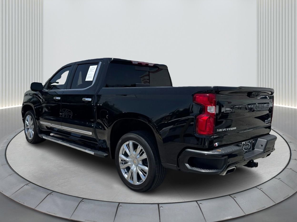 Used 2023 Chevrolet Silverado 1500 High Country w/ Technology Package image 8
