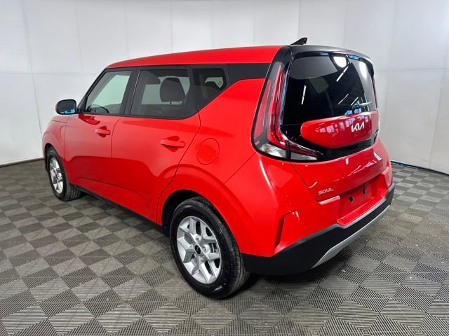Used 2025 Kia Soul LX w/ LX Technology Package image 5