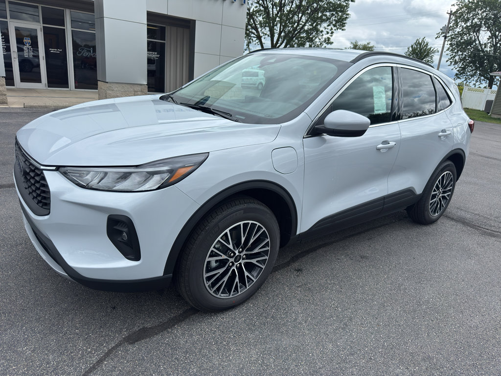 New 2025 Ford Escape SE image 3