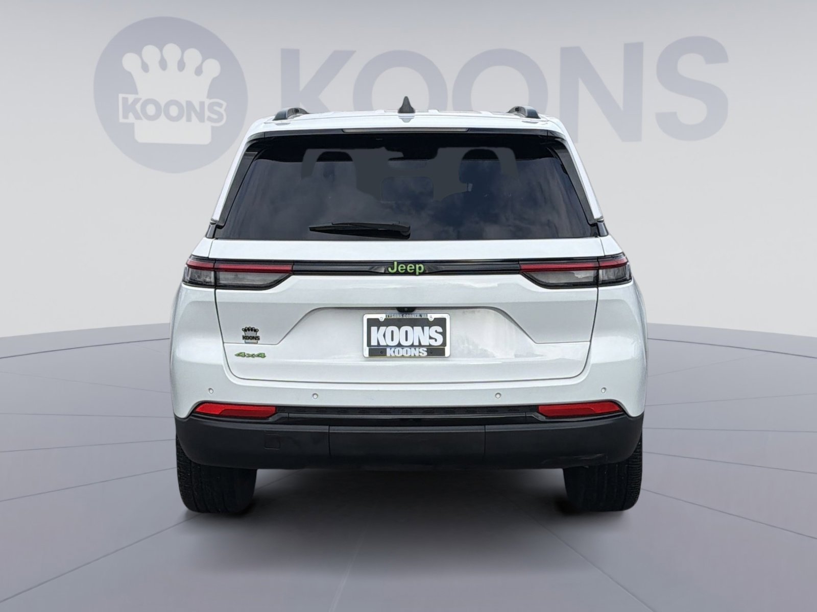 Used 2023 Jeep Grand Cherokee Altitude image 5