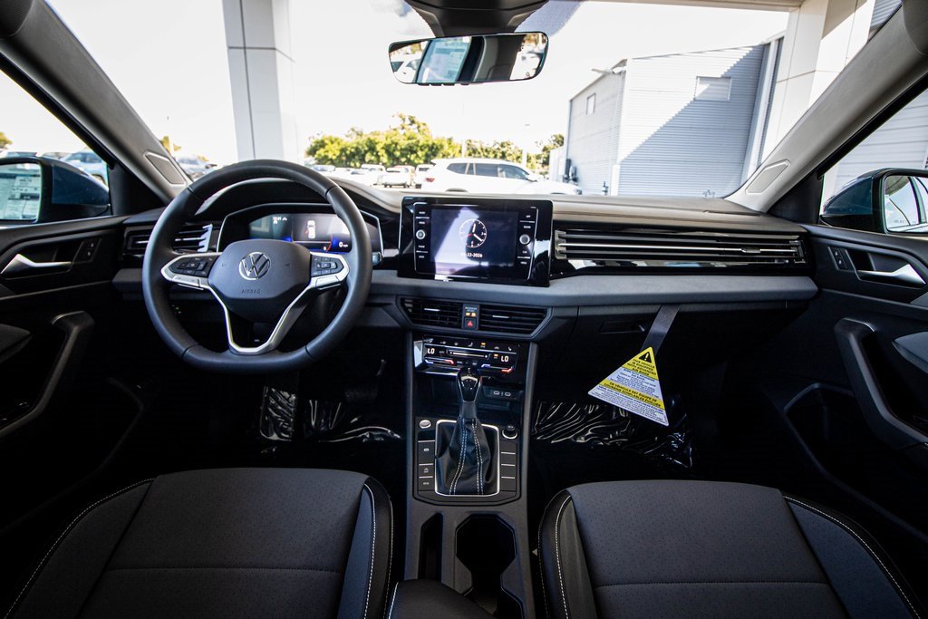New 2026 Volkswagen Jetta SE image 31