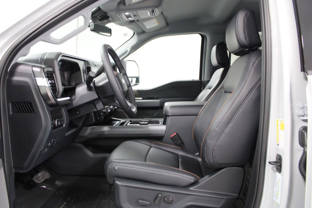 New 2026 Ford F250 Lariat w/ Black Appearance Package image 23