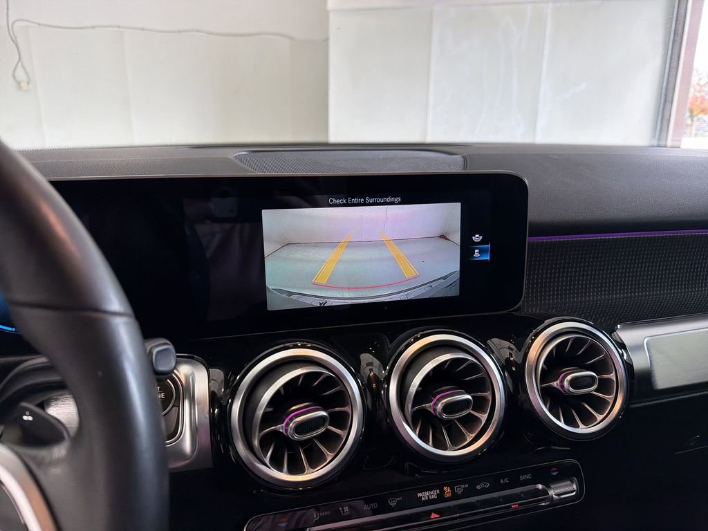 Used 2021 Mercedes-Benz GLB 250 GLB 250 image 28
