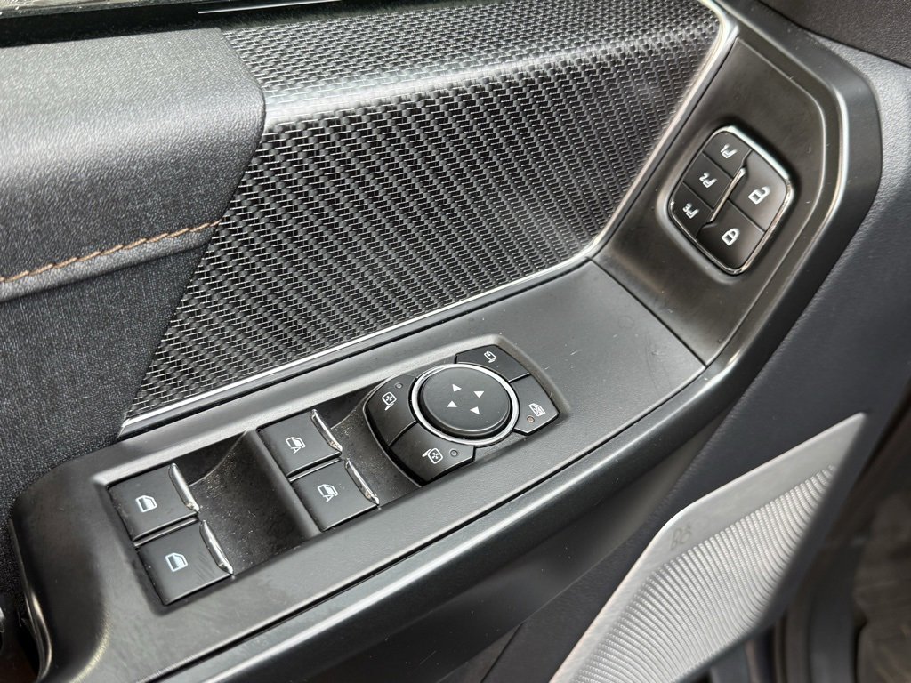 Used 2023 Ford F150 Raptor w/ Raptor Carbon Fiber Package image 28