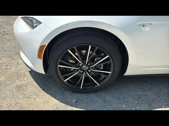 New 2026 MAZDA MX-5 Miata RF Grand Touring w/ Weather Package RWD image 5
