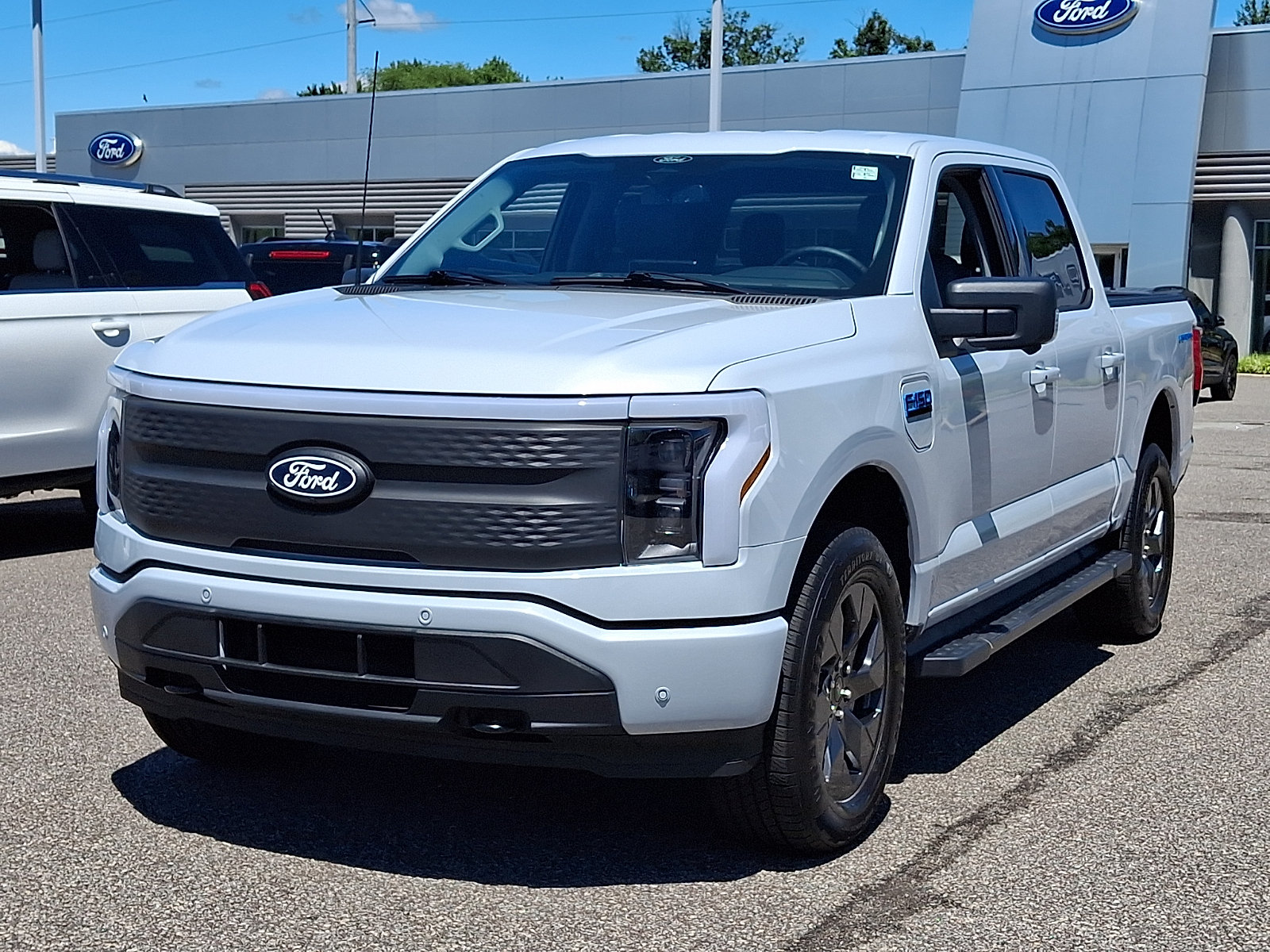 Certified 2025 Ford F150 Lightning Flash AWD/4WD image 4
