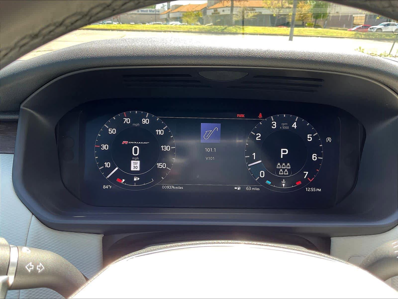 Used 2023 Land Rover Discovery HSE R-Dynamic AWD/4WD image 22