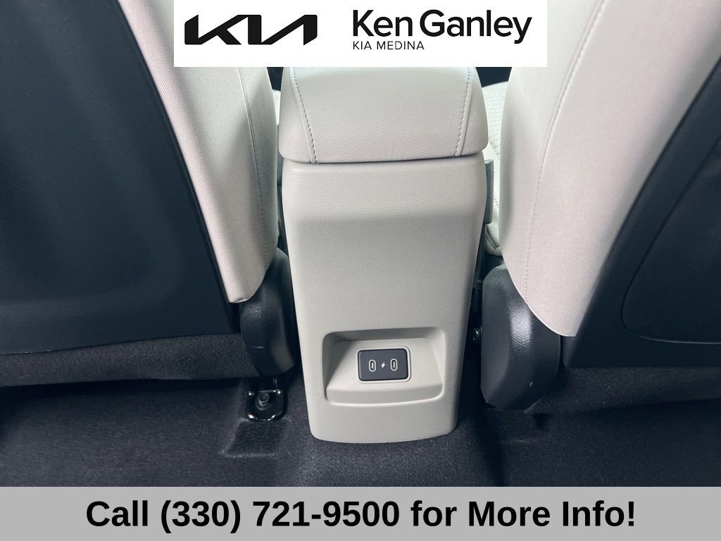 Certified 2025 Kia Soul EX image 47