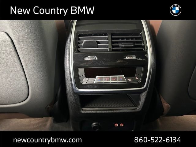 New 2027 BMW X7 xDrive40i w/ M Sport Package AWD/4WD image 23