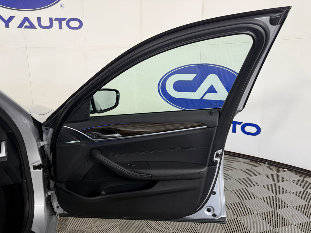 Used 2020 BMW 530i w/ Convenience Package image 10
