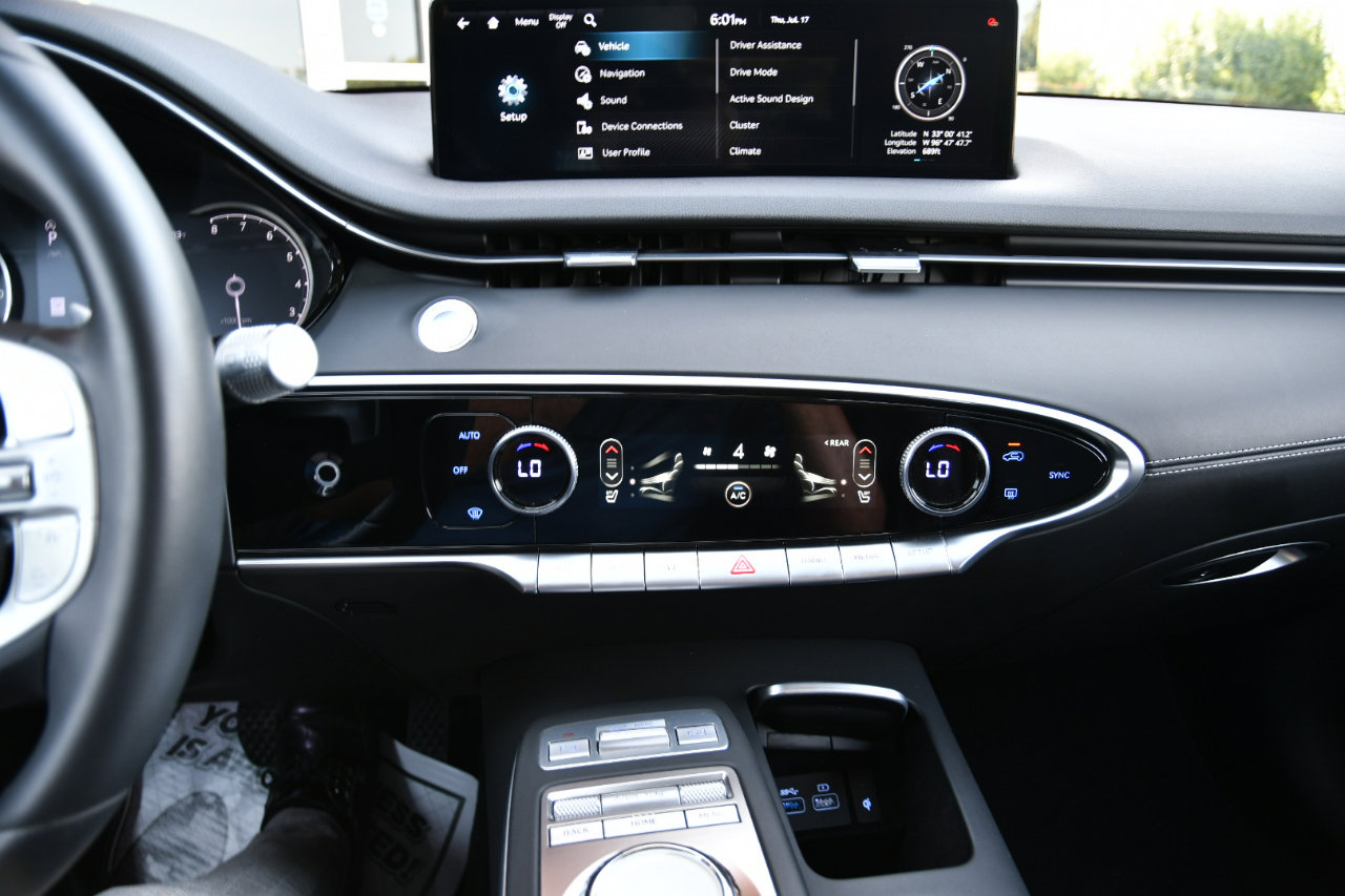 Used 2025 Genesis GV70 2.5T image 20