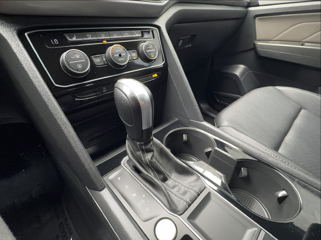 Used 2023 Volkswagen Atlas Cross Sport SE w/ Panoramic Sunroof Package FWD image 45