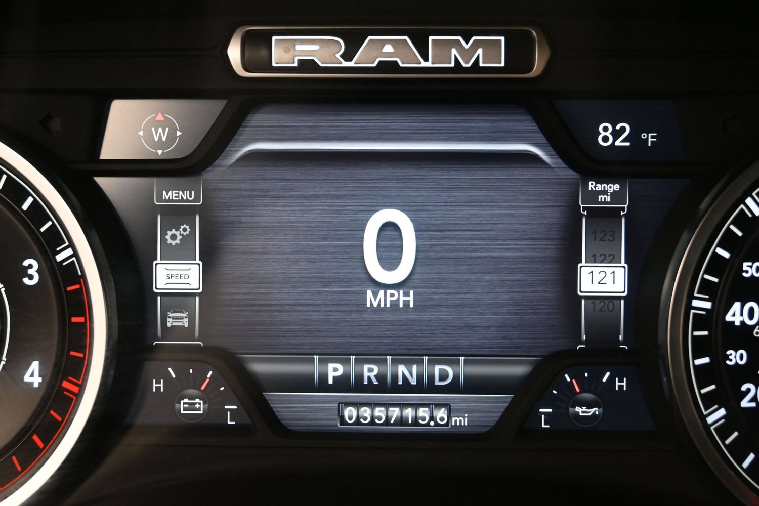 Used 2024 RAM 3500 Laramie w/ Towing Technology Group AWD/4WD image 16