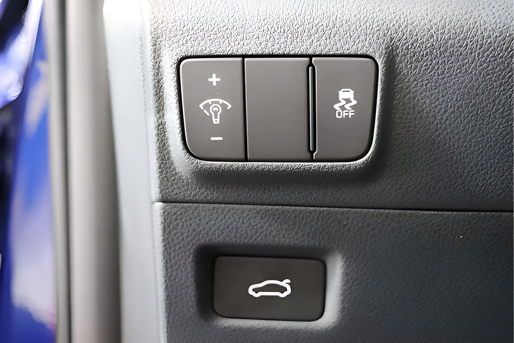 Used 2025 Kia K5 EX FWD image 38