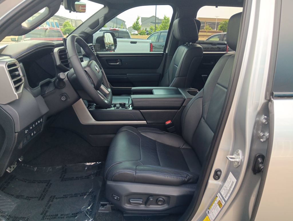 Used 2026 Toyota Tundra Platinum w/ TRD Off-Road Package AWD/4WD image 9