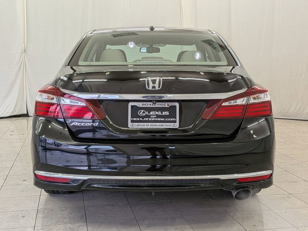 Used 2017 Honda Accord EX-L image 8