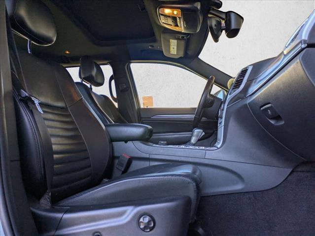 Used 2018 Jeep Grand Cherokee Limited image 21