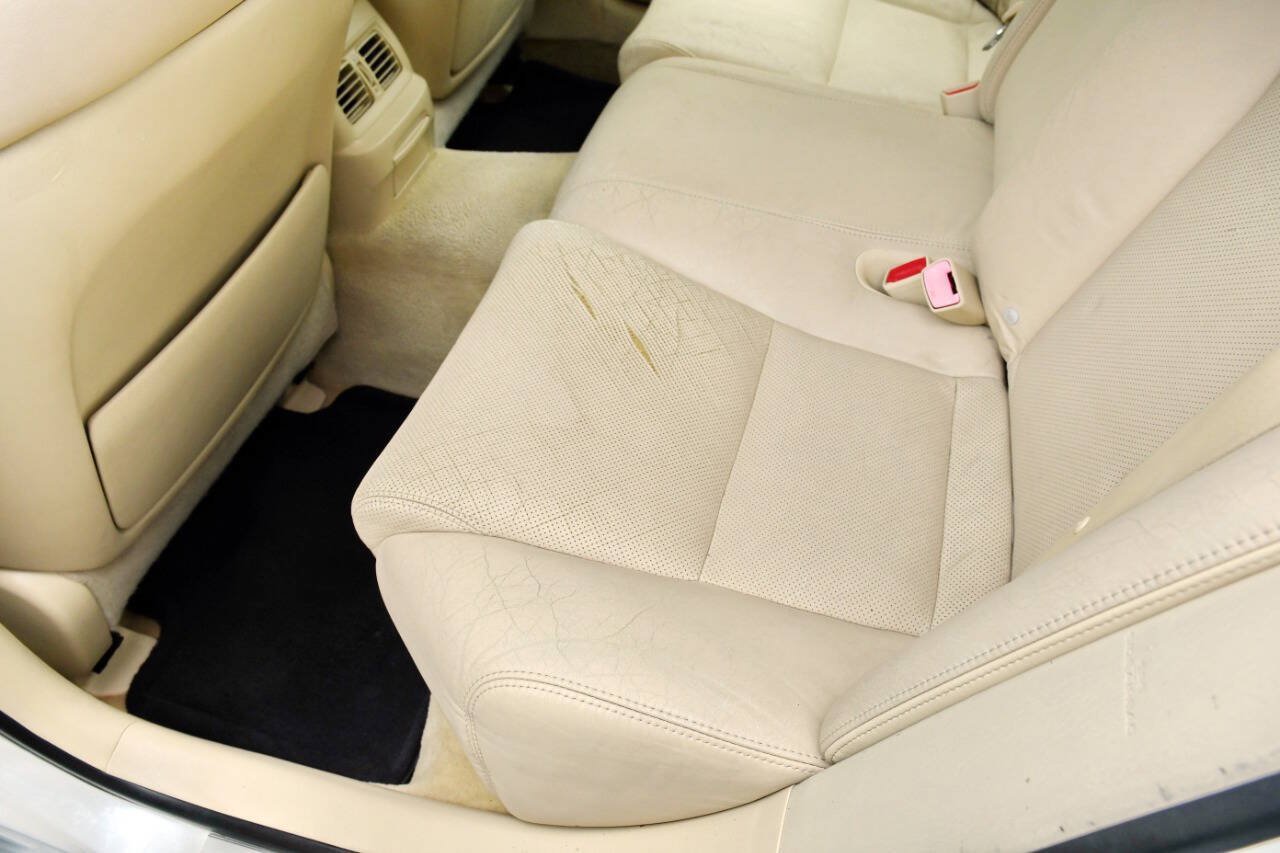Used 2011 Lexus GS 450h w/ Preferred Accessory Package RWD image 16