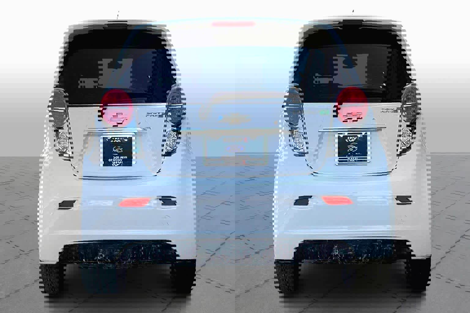 Used 2015 Chevrolet Spark LT image 4